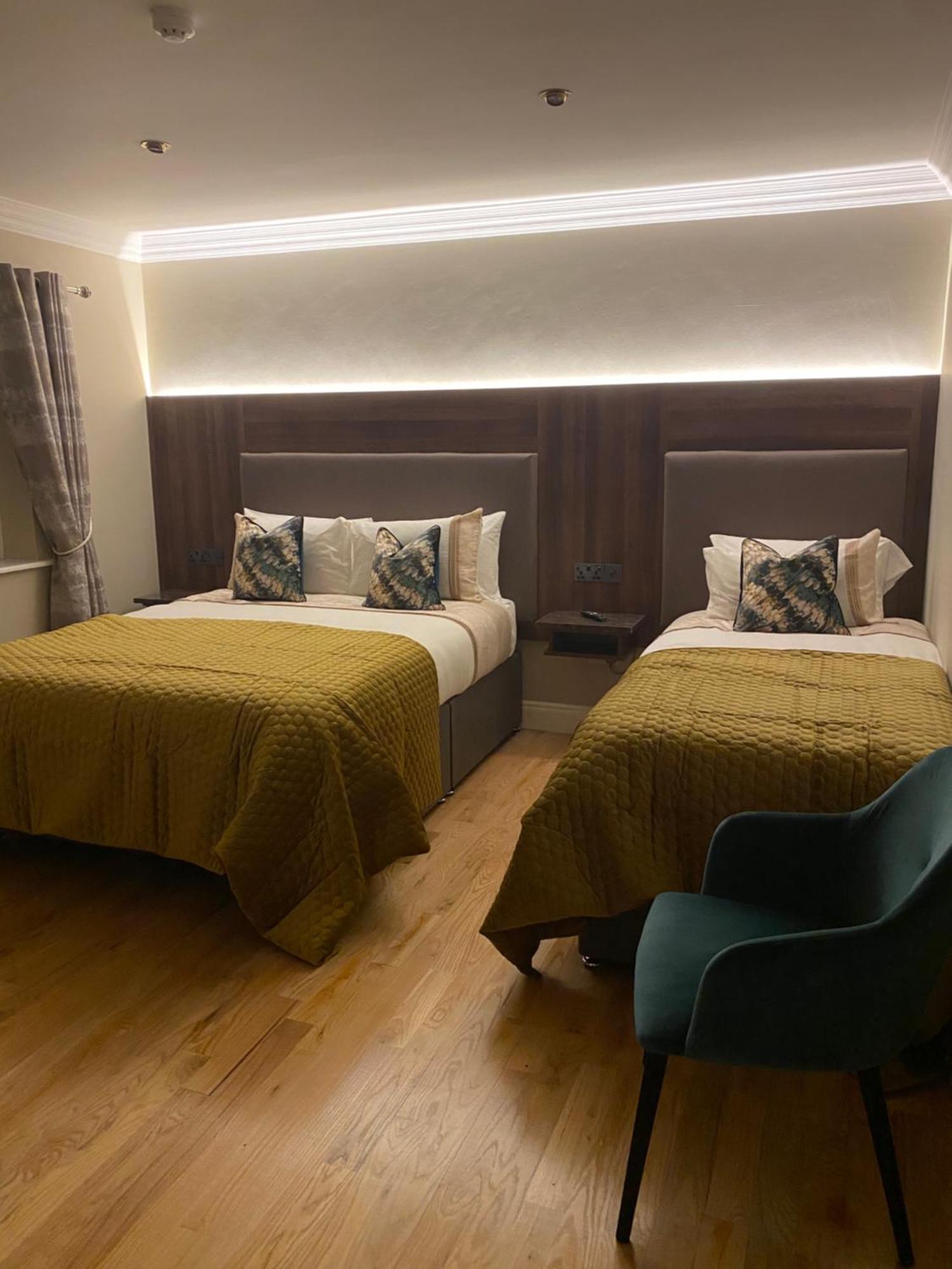 Tower View Hotel Dingle Bagian luar foto